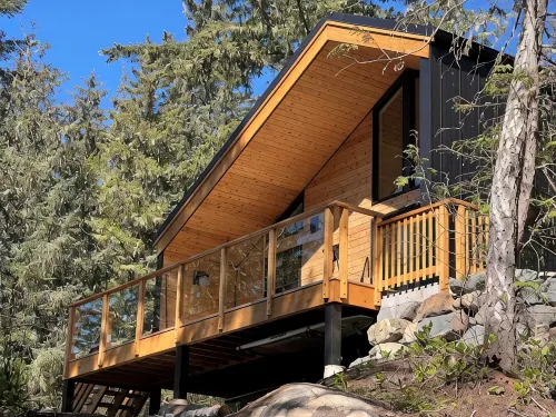 Cliffside Hideaway: Luxurious, Peaceful, with Gorgeous views Over the Ocean - 방갈로