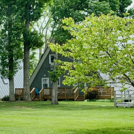 Chalet in Beachfront community! 2 Pools,Playgrounds,V-ball, Tennis,Pickleball!