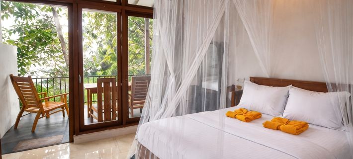 Amado Homestay (Family room) Отели в г. Элла