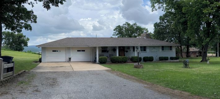Tenkiller Bluff House Hotels in Cherokee County