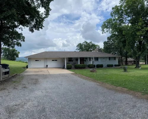 Tenkiller Bluff House Hotels in Cherokee County