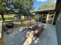 Private and secluded 4-bedroom farmhouse minutes from Lake Greeson - 부티크
