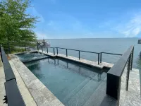 Lake House with pool + hot tub on Golf Course with boat dock - 4-Star