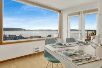 Beachfront, Water & Mountain Views, Epic Deck on Whidbey Island! - WiFi