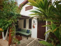 Encantada Ocean Cottages Hotels in Esterillos Este