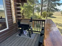 Lux Hot Tub Cabin. Huge Views! 35 Acres! Stargazing/Hiking Retreat! No Pet Fees!