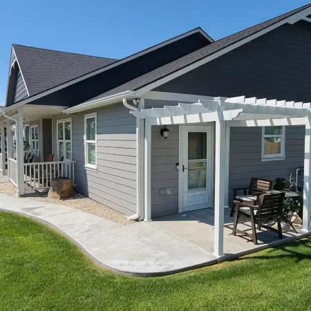Room With Private Entrance & Private Bathroom & W/D