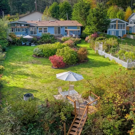 Magical 4 Bed Beachfront Cottage Getaway