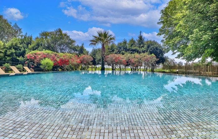 X1f33f;Superb Maison de Maître in Provence with XXL Infinity Pool and BicyclesX1f33f;
