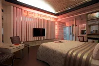 Love Star Motel