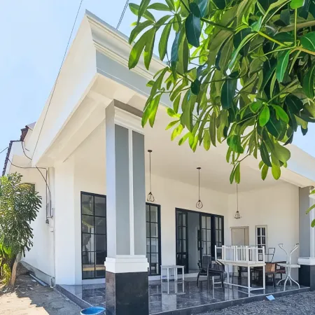 Dhoriz Homestay Syariah RedPartner at Kampung Inggris Pare