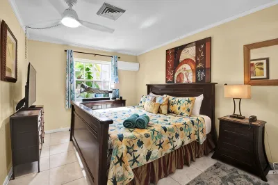 Sunrise Beach Resort #12- same beach as Atlantis! Villa Bella Vista-Safe Haven Hotels in 
