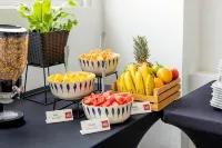 Basic Hotel Centenario by Hoteles MS - breakfast