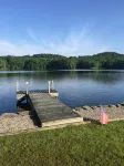 Waterfront Home with Stunning Views .. Dog friendly , and great fishing !!! - 4 tähden