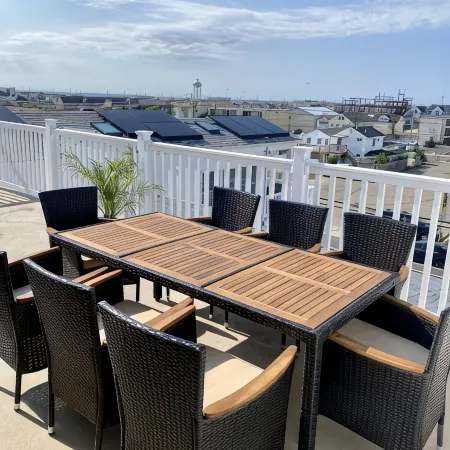 Ocean View Luxury Penthouse • 4 Beach Badges • 2 Parking • Steps to Beach