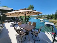 Bass Lakefront Luxury w/ Private Dock and Game/Bar Room - Alppimaja
