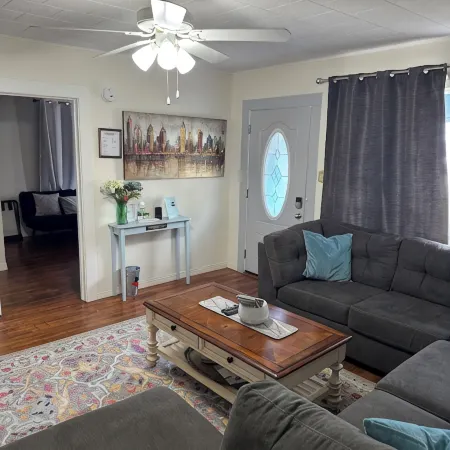 Cozy Retreat in Geronimo w/ 2 BD