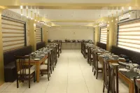 金色靜居