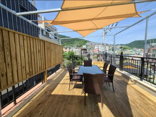 Yeosu Bamview Stay - Pensions