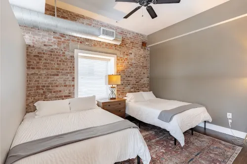 Luxury Downtown Indianapolis 1Br, Walk to Gainbridge, Convention Center - Apartemen