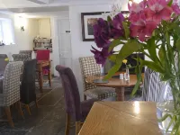 3 Millstones Inn - parking