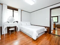 Feelstay Valley Pension Hotels near سونغتشونسا