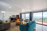 HOME ARAÚJO - (13090 / AL) fantastic view of the village and the beach of Ponta do Sol - 3-نجوم