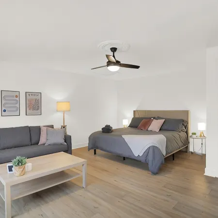 Prime Downtown Location+Garage. Walk to Mass Ave.