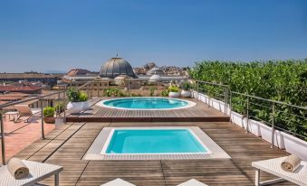 Renaissance Naples Hotel Mediterraneo