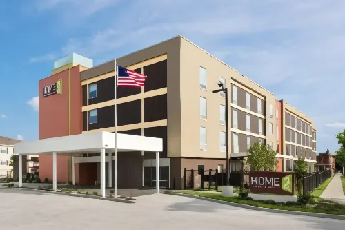 Home2 Suites by Hilton - St. Louis/Forest Park - 3-Star