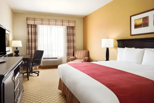 Country Inn & Suites by Radisson, Conway, AR - parking