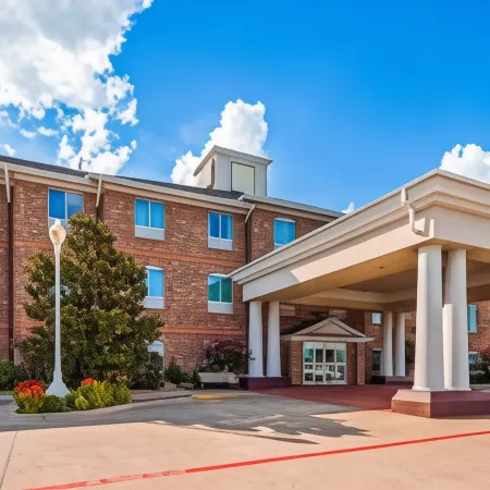 Best Western Plus Waxahachie Inn Suites