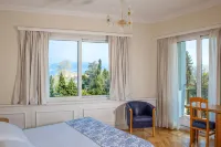 Hotel Royal - balcony