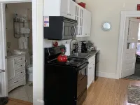Brookside Cottage is a beautiful open concept doll house stay for two. Hotels in Berkeley Springs