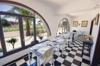 Hotel Galfi - Boutique & Adults Only - Airport Shuttle