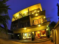Ton Sai Tropical Phi Phi Island