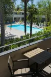 Lemon Tree Inn - Rooftop Pools