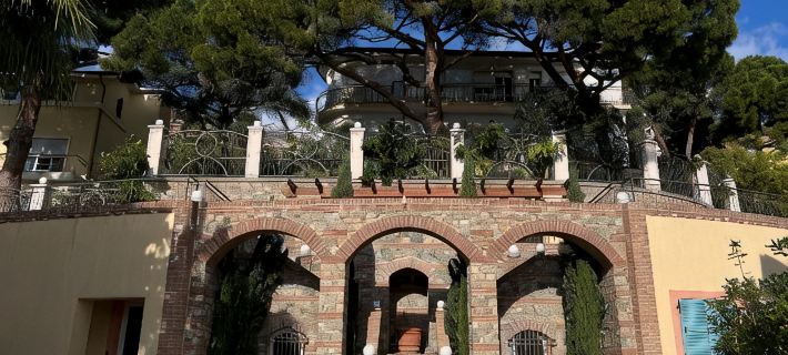 Alaxia Exclusive Apartments Hotels in Alassio