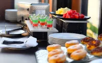 Front One Hotel Gombong - breakfast