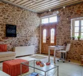 Kiriaki Guesthouse & Suites - 4-Star