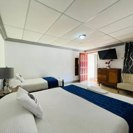 Hostal Clary