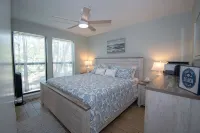 SANDY TUNDRA TOWNHOUSE, WATER-VIEWS, BOAT SLIP, PRIVATE BEACH, CLUB ACCESS - balcony