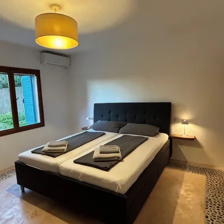 Casa Grillon mit Beheizbarem Pool / Wifi / Ruhige Lage / 6 Personen