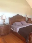 Beautiful Colonial Mint Condition Summer House Walking Distance to Beach