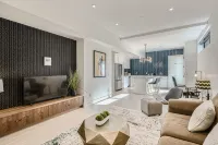 Luxurious Rental with Ideal Downtown Proximity - Stroll to Pearl Street and CU. - Boutique