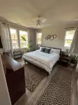 The Sage Field House - Hot Tub, Ping Pong, and 8 Minute Walk to down Town!