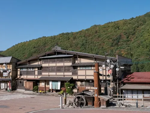 Yamamizuki Urara Tsutaya