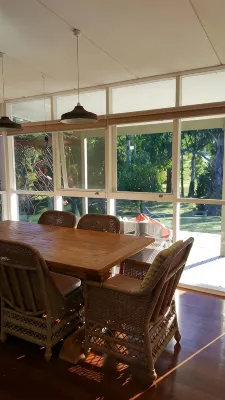 Riverside House on the beautiful Howqua River - Wifi