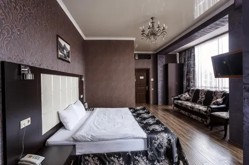Verona Hotel - 駐車場