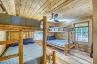Family Retreat in This Gorgeous Log Cabin Overlooking the Arkansas Grand Canyon! - Hytter